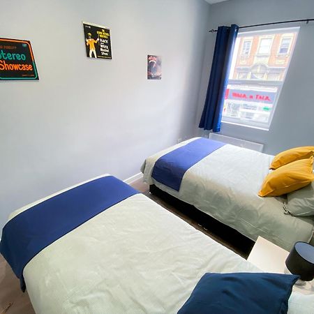 Modern 1 Bedroom Flat In Wood Green Londres Extérieur photo