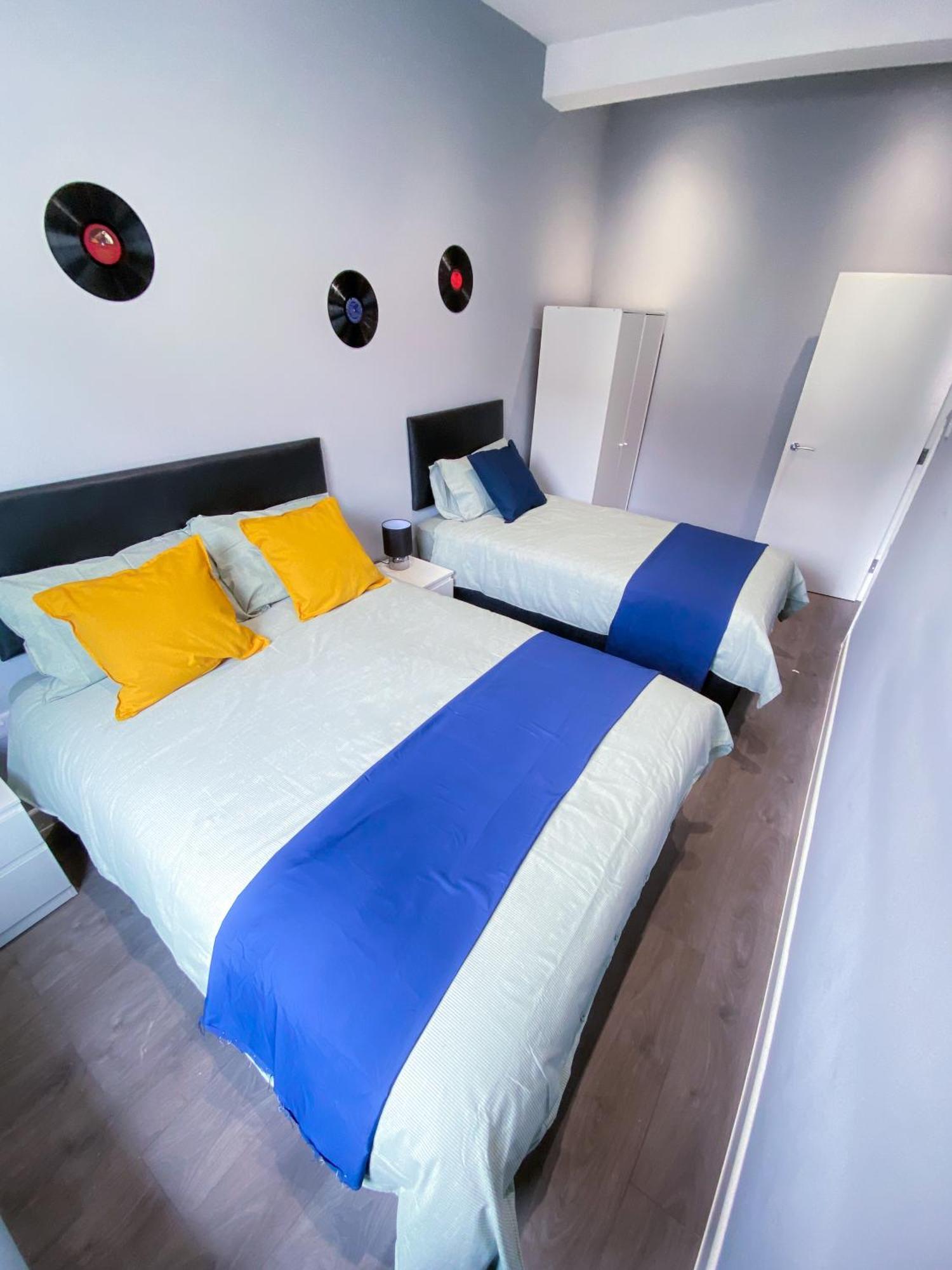 Modern 1 Bedroom Flat In Wood Green Londres Extérieur photo